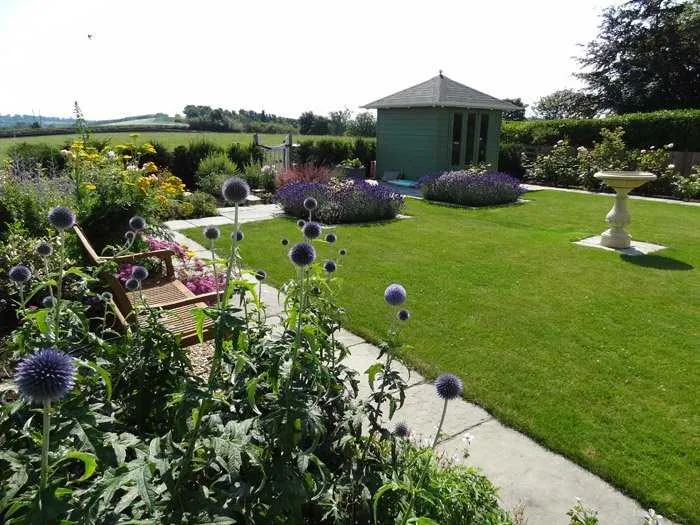 Small Formal Garden, Somerset – garden design by Laurence Maunder